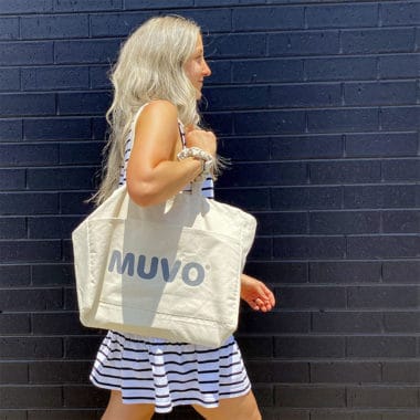 MUVO Tote Bag in action