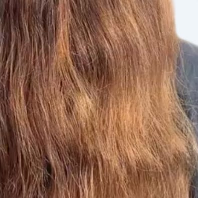 Brunette model 4 back of hair before shot