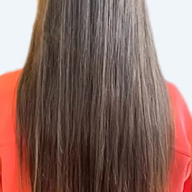 Brunette model 5 back of hair before shot